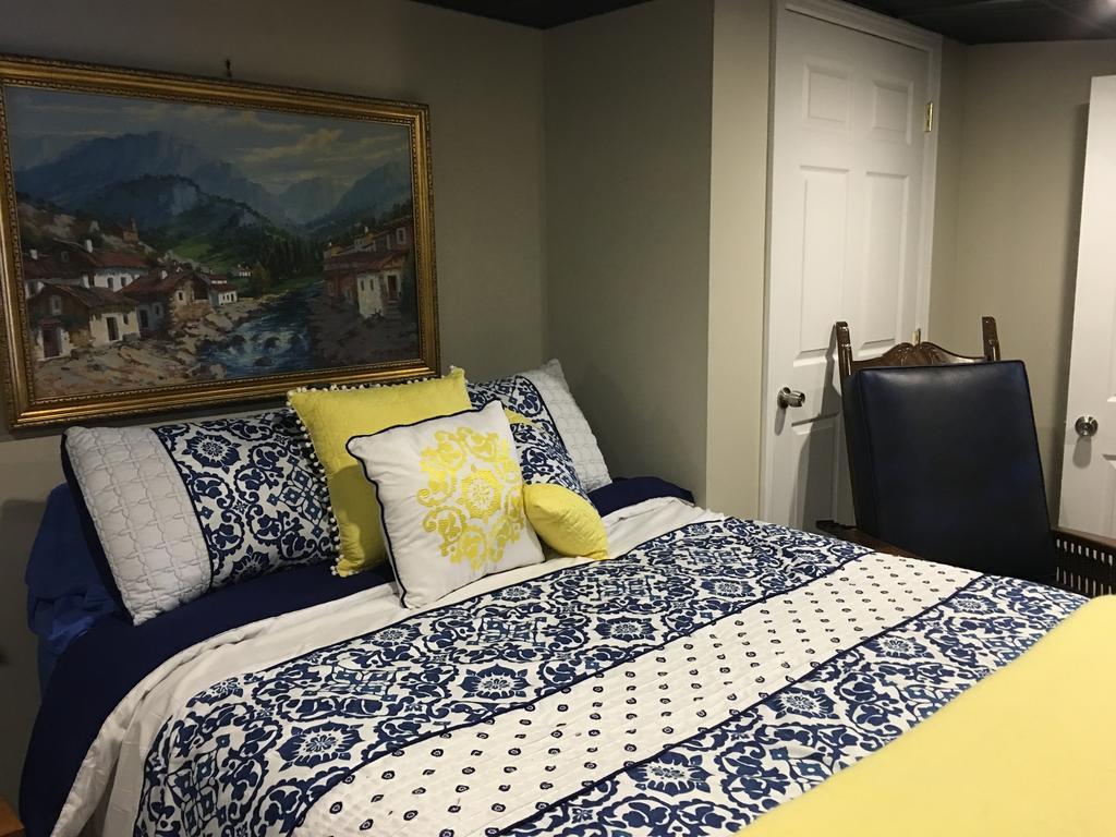 The Ashe Farm Bed & Breakfast Marshall ห้อง รูปภาพ