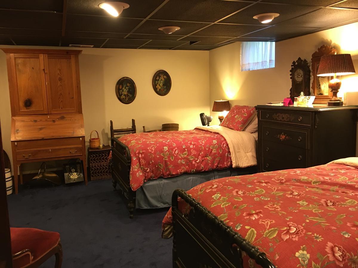 The Ashe Farm Bed & Breakfast Marshall ภายนอก รูปภาพ