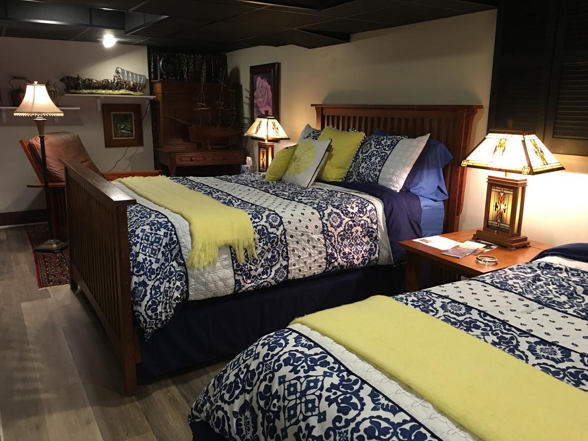The Ashe Farm Bed & Breakfast Marshall ภายนอก รูปภาพ