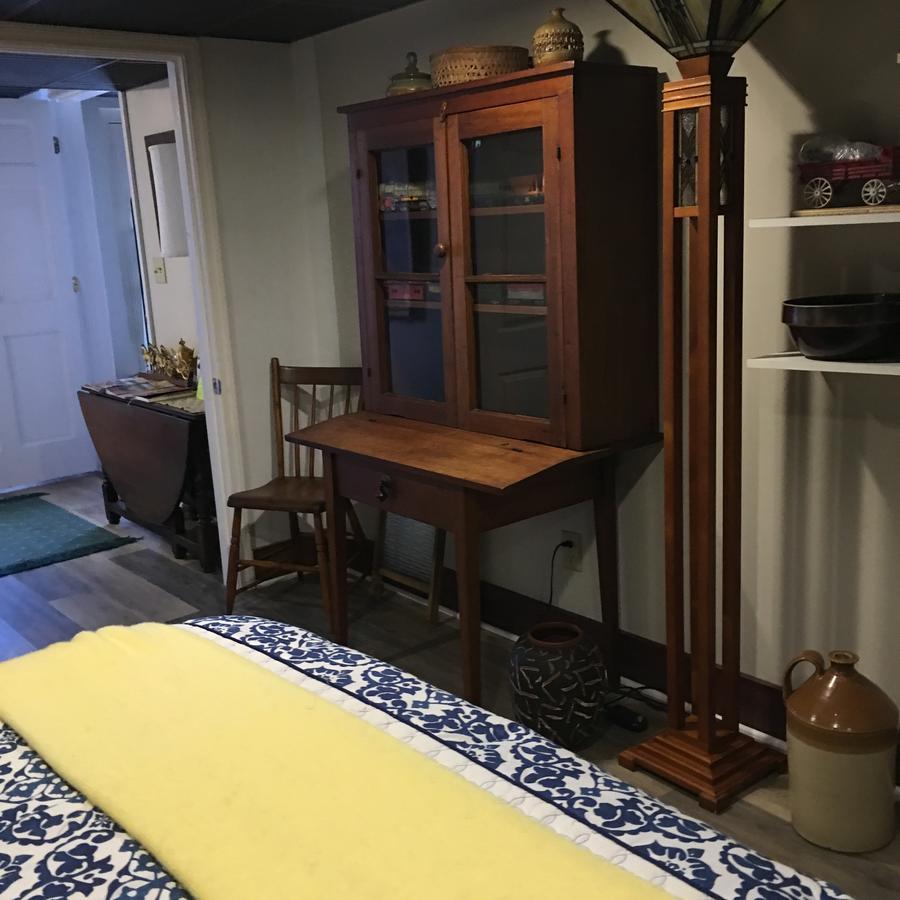 The Ashe Farm Bed & Breakfast Marshall ภายนอก รูปภาพ