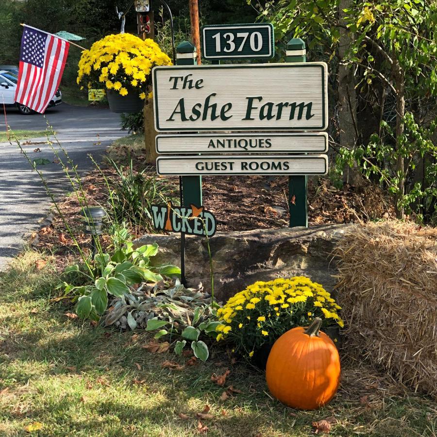 The Ashe Farm Bed & Breakfast Marshall ภายนอก รูปภาพ